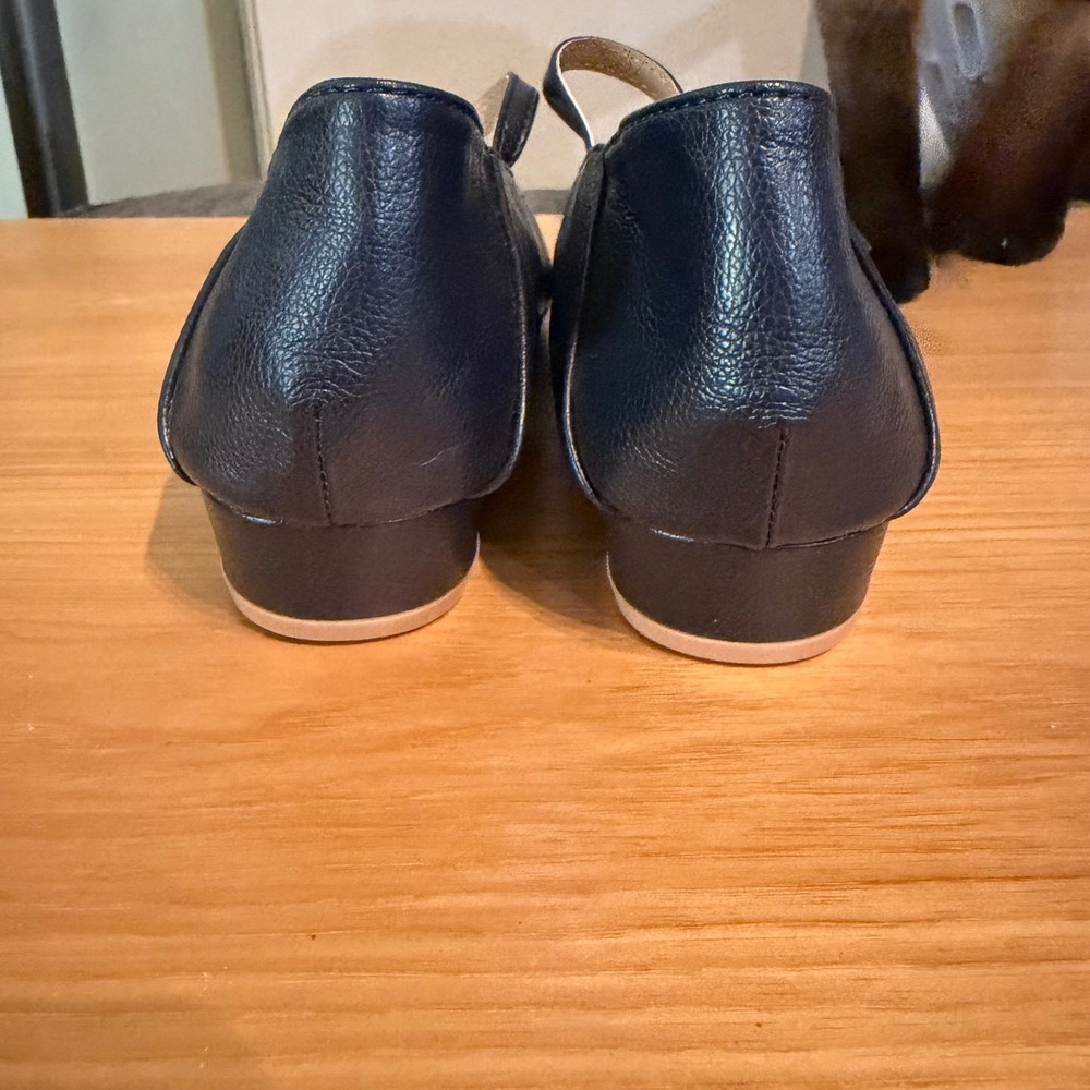 C.Paravano Womens Navy Blue Square Pointed Toe Mary Jane Low Block Heel Pumps 38 - Picture 2 of 7